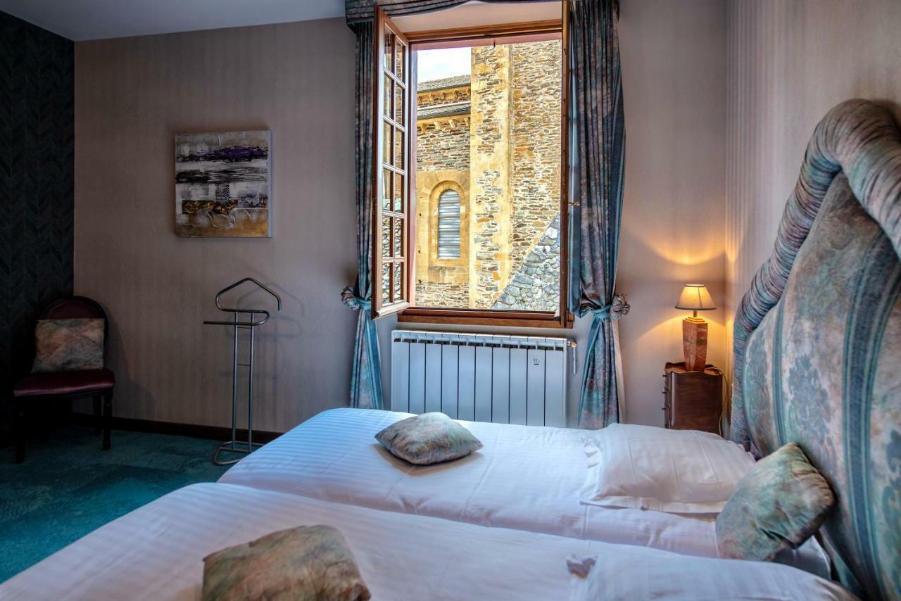 Sainte Foy Hotel Conques